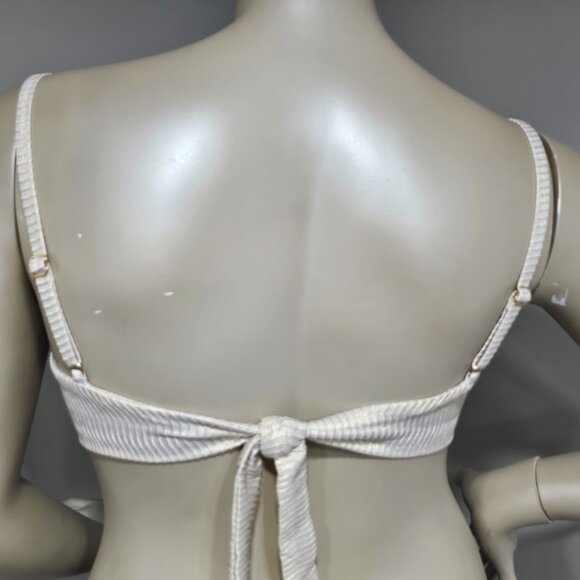 Bar III V-Wire Bandeau Bikini Top - Picture 4 of 8